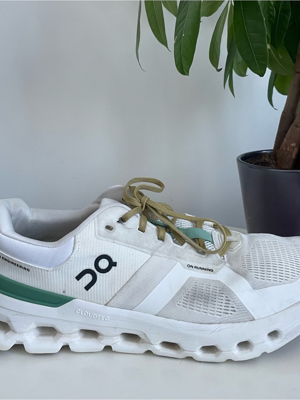 Men Size 12.5 On Running Cloudrunner 2 Undyed Green White Shoes